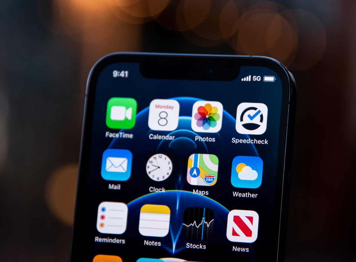 广宗苹果手机维修分享为什么 iPhone 12 在冬季会自动关机 